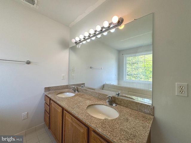 3902 BAYVIEW DR, Chesapeake Beach, MD 20732