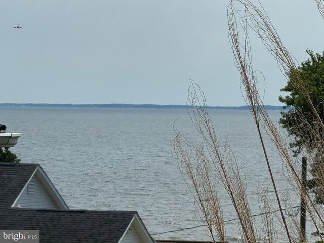 3902 BAYVIEW DR, Chesapeake Beach, MD 20732