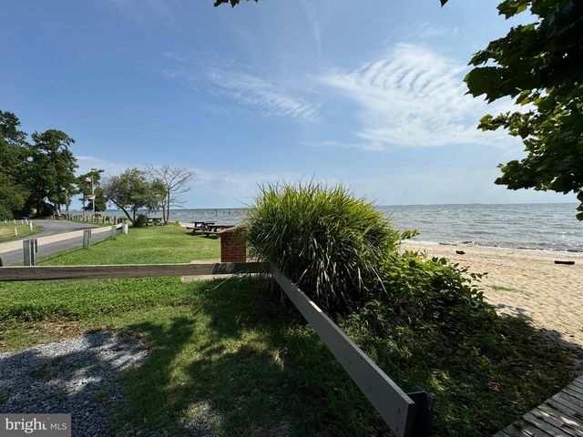 3902 BAYVIEW DR, Chesapeake Beach, MD 20732