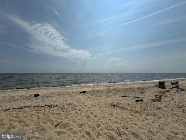 3902 BAYVIEW DR, Chesapeake Beach, MD 20732