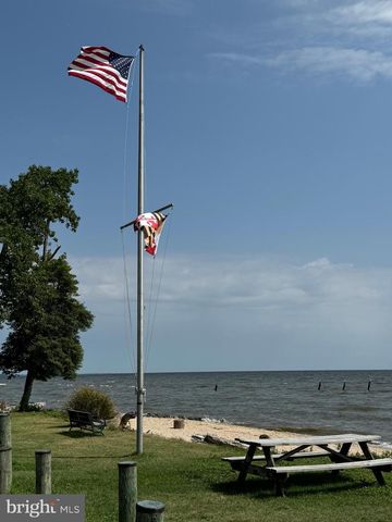 3902 BAYVIEW DR, Chesapeake Beach, MD 20732