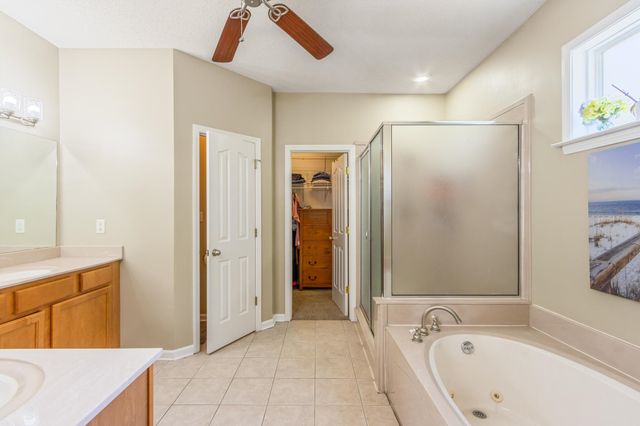 5573 W STATELY OAKS CV, Arlington, TN 38002