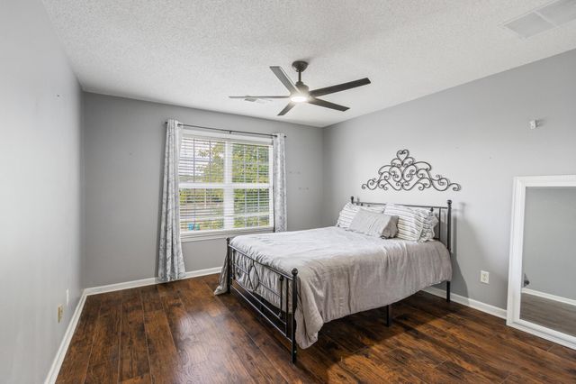 5573 W STATELY OAKS CV, Arlington, TN 38002