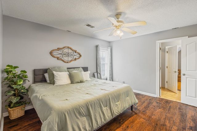 5573 W STATELY OAKS CV, Arlington, TN 38002