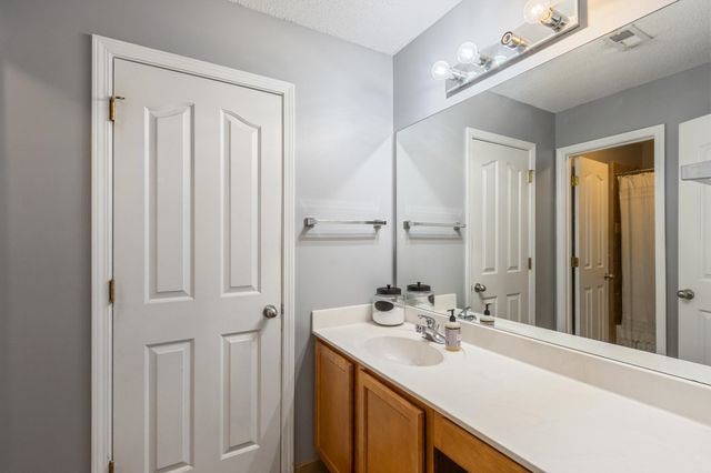 5573 W STATELY OAKS CV, Arlington, TN 38002