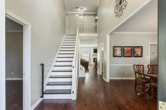 5573 W STATELY OAKS CV, Arlington, TN 38002