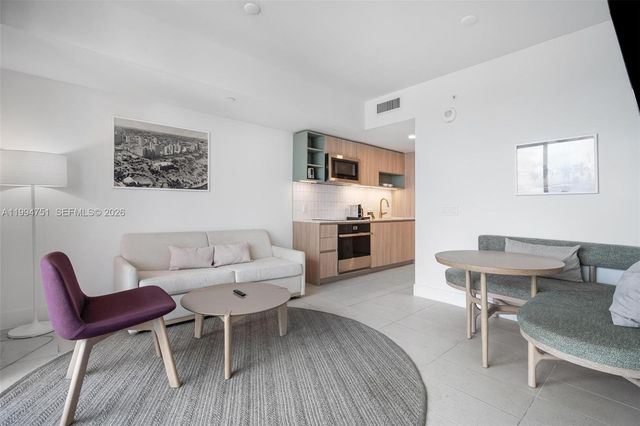 159 NE 6 4508 4508, Miami, FL 33132
