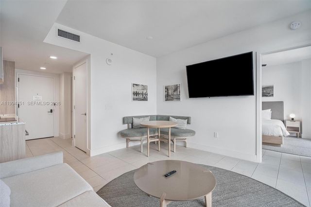 159 NE 6 4508 4508, Miami, FL 33132