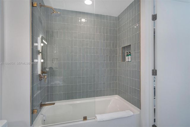 159 NE 6 4508 4508, Miami, FL 33132
