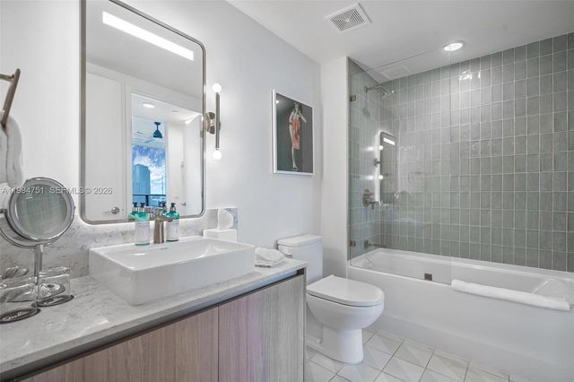 159 NE 6 4508 4508, Miami, FL 33132