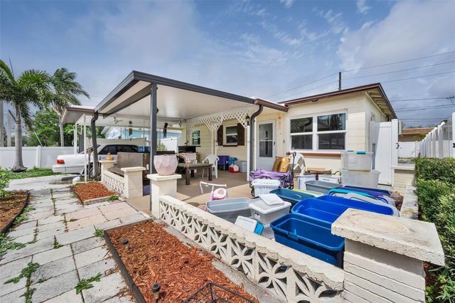 5769 DARTMOUTH AVENUE N, St Petersburg, FL 33710