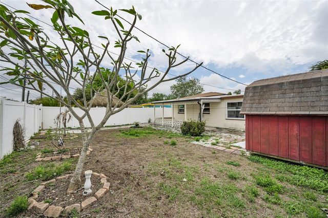 5769 DARTMOUTH AVENUE N, St Petersburg, FL 33710