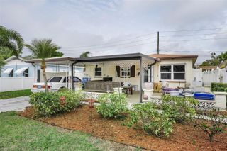 5769 DARTMOUTH AVENUE N, St Petersburg, FL 33710