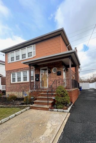375 Cochran Place 2, Valley Stream, NY 11581