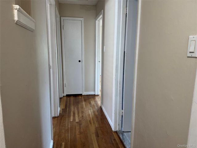 375 Cochran Place 2, Valley Stream, NY 11581