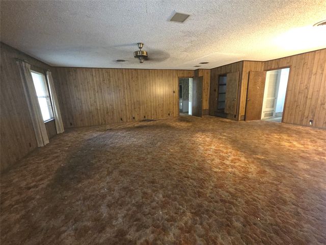 1908 Brookview Drive, Arlington, TX 76010