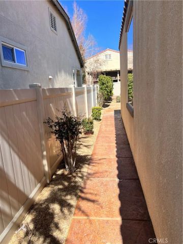 19333 Wildwood Court, Apple Valley, CA 92308