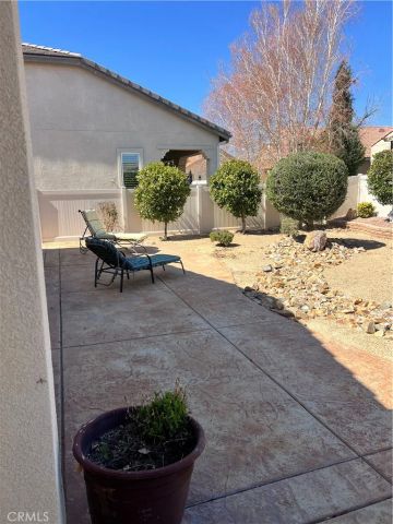 19333 Wildwood Court, Apple Valley, CA 92308