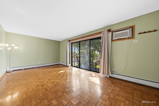 9814 Sayre Avenue 204, Chicago Ridge, IL 60415
