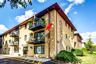 9814 Sayre Avenue 204, Chicago Ridge, IL 60415