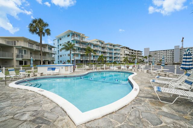 1444 SE 15th Court 103, Deerfield Beach, FL 33441