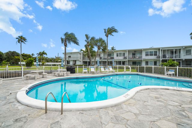 1444 SE 15th Court 103, Deerfield Beach, FL 33441