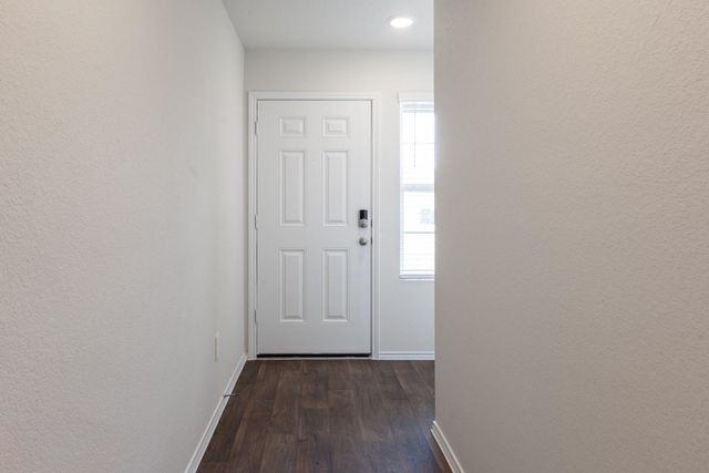 128 Granary DR, Uhland, TX 78640