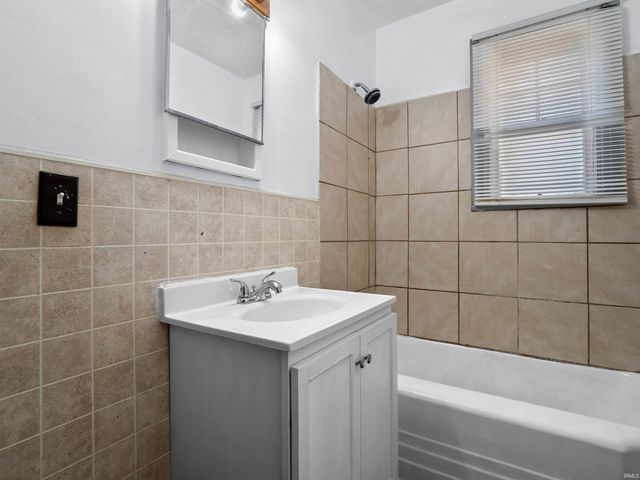 4408 Avondale Drive, Fort Wayne, IN 46806