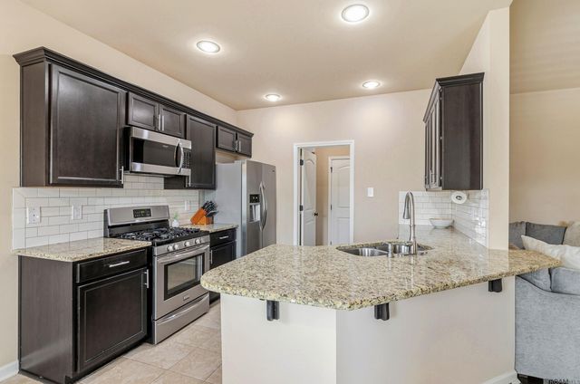 42541 Pebblestone Ave, Prairieville, LA 70769