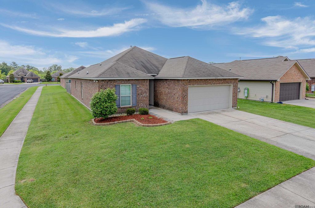 42541 Pebblestone Ave, Prairieville, LA 70769