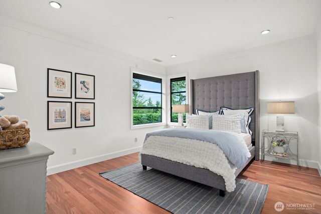 9632 Lake Washington Boulevard NE, Bellevue, WA 98004