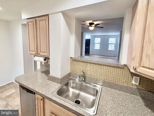 766 S MARTIN ST, Philadelphia, PA 19146