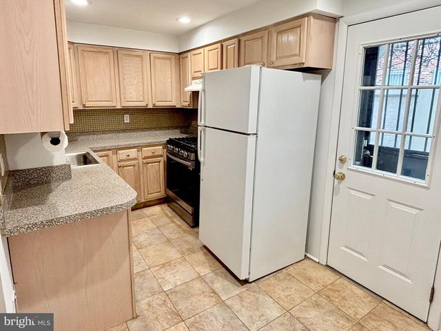 766 S MARTIN ST, Philadelphia, PA 19146