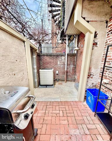 766 S MARTIN ST, Philadelphia, PA 19146