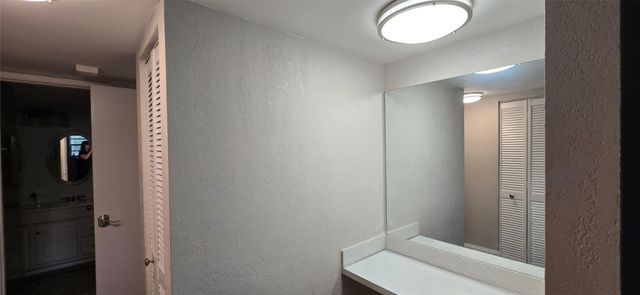 8951 N New River Canal Road 1B, Plantation, FL 33324