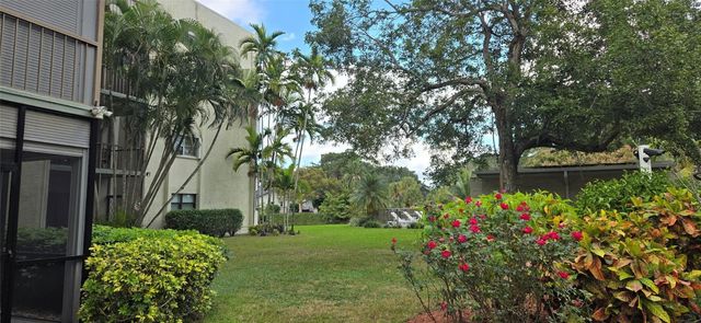 8951 N New River Canal Road 1B, Plantation, FL 33324