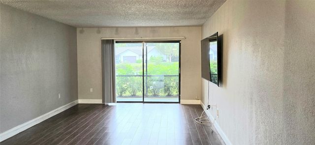 8951 N New River Canal Road 1B, Plantation, FL 33324