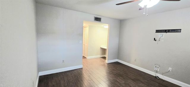 8951 N New River Canal Road 1B, Plantation, FL 33324