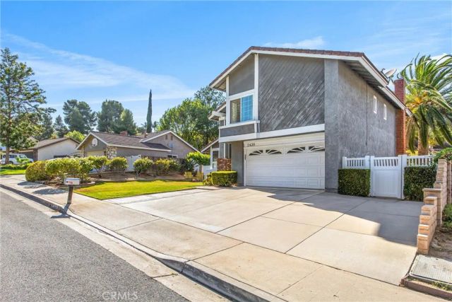 2438 Antelope Dr, Corona, CA 92882
