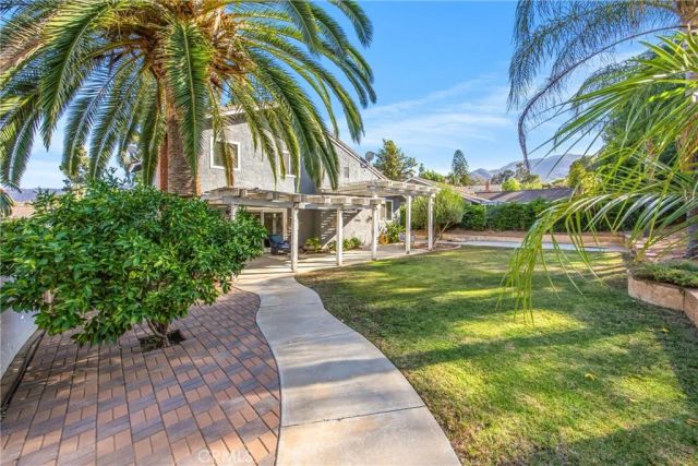 2438 Antelope Dr, Corona, CA 92882