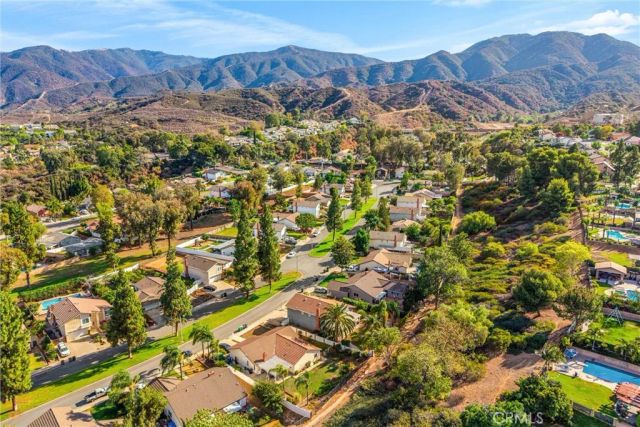 2438 Antelope Dr, Corona, CA 92882