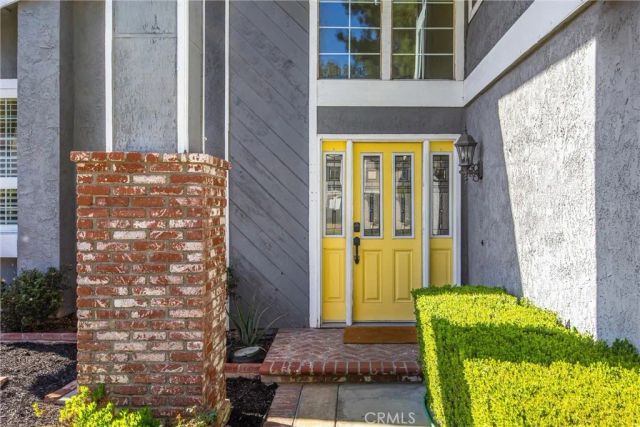 2438 Antelope Dr, Corona, CA 92882