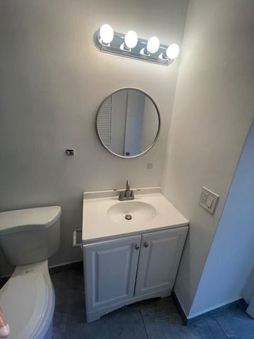 411 SE 10th Street 5, Hallandale Beach, FL 33009