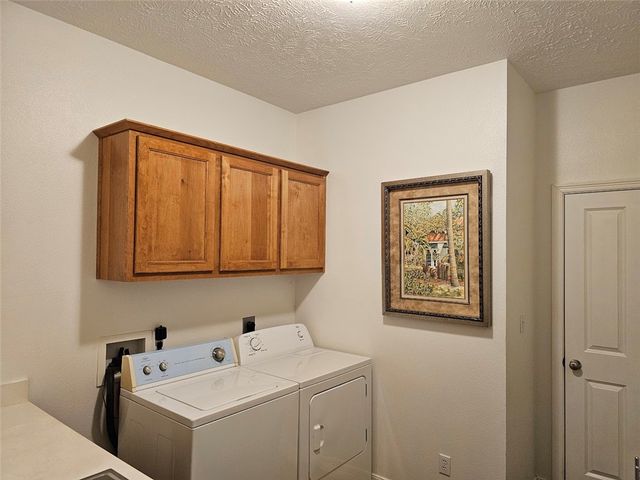 8 Hickory Circle, Holiday Island, AR 72631