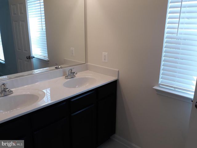 220 APSLEY TER, Purcellville, VA 20132