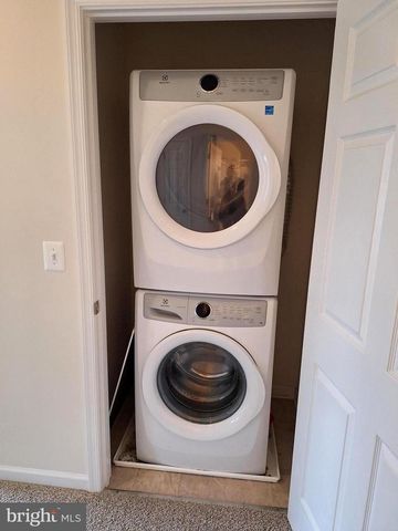 220 APSLEY TER, Purcellville, VA 20132