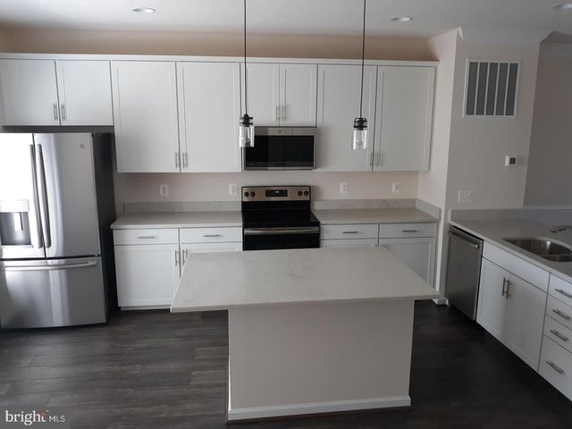 220 APSLEY TER, Purcellville, VA 20132