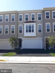 220 APSLEY TER, Purcellville, VA 20132