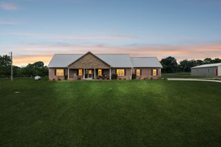 883 Centerville Rd, Lebanon, TN 37087