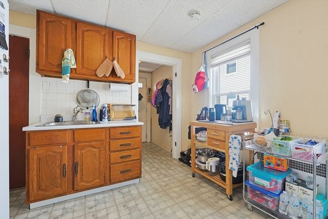19 Tremont St, Peabody, MA 01960